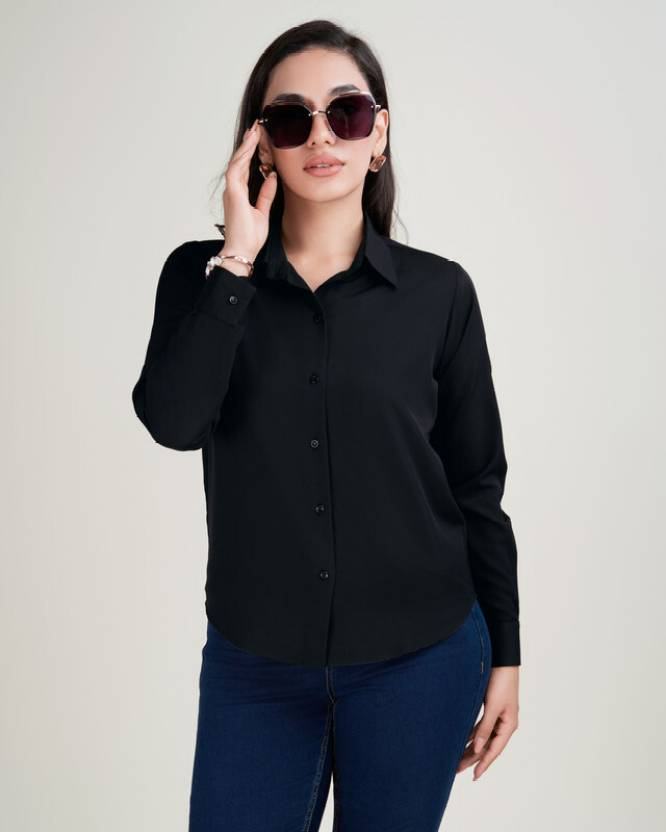 Women Regular Fit Solid Spread Collar Casual Shirt